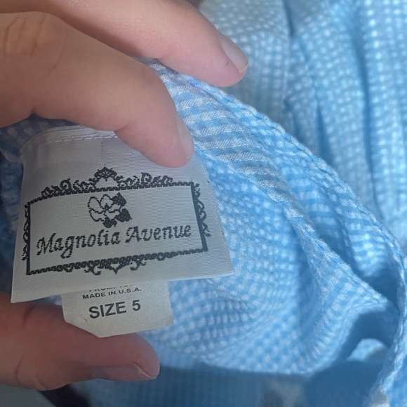 Beautiful seersucker dress with embroidered lace collar - Picture 6 of 7